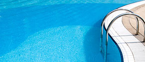 Holdbar Poolbeschichtung blau